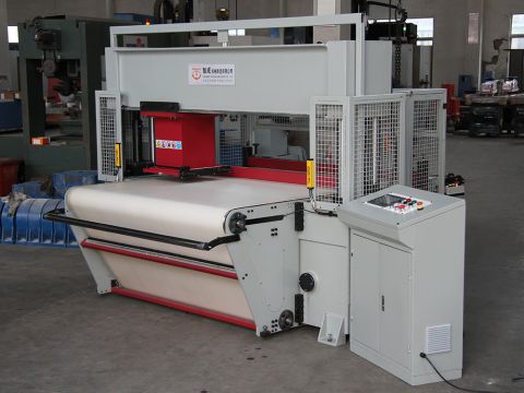 移动式皮带送料裁断机